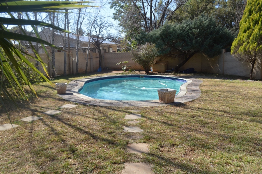 5 Bedroom Property for Sale in Irene Park North West